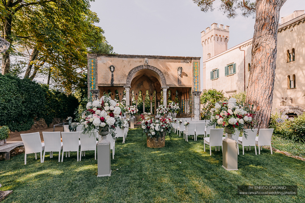 wedding setting at Villa Cimbrone in Ravello