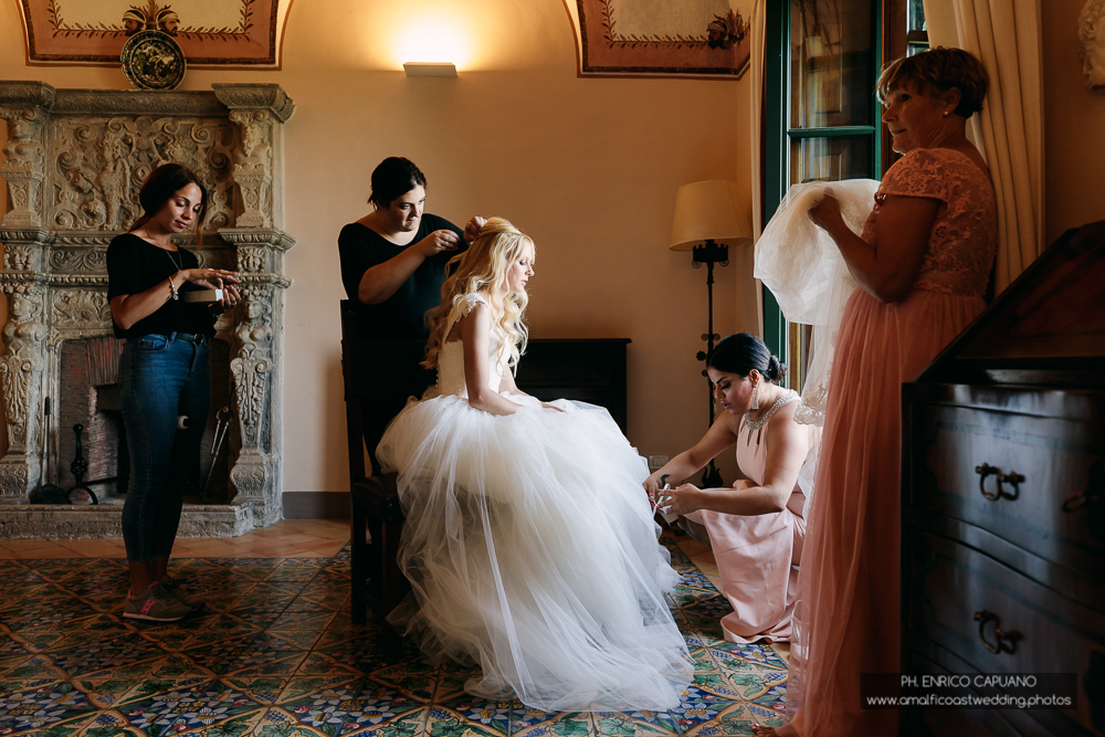 bride is getting ready